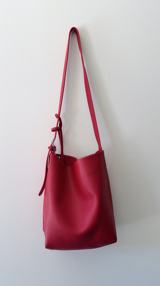 Parker Bucket Red