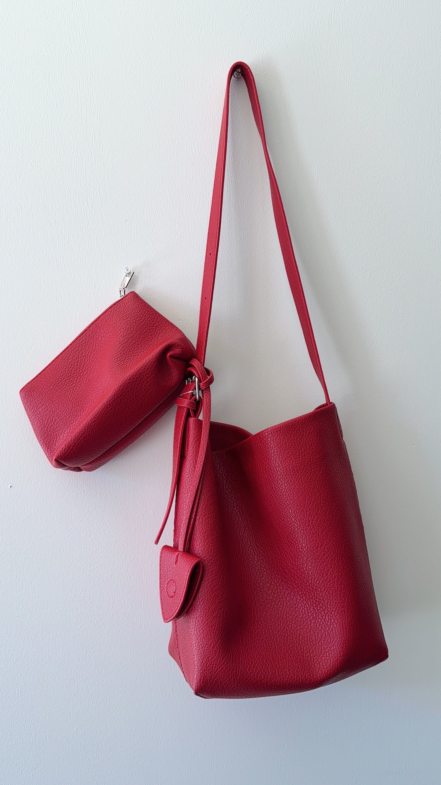 Parker Bucket Red
