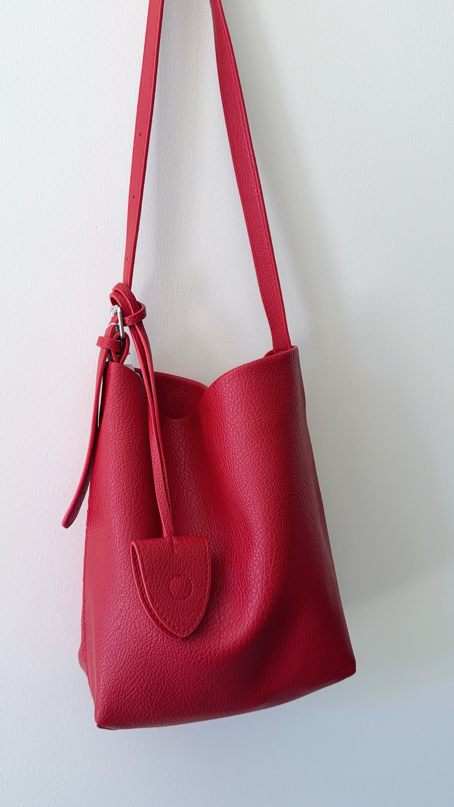 Parker Bucket Red