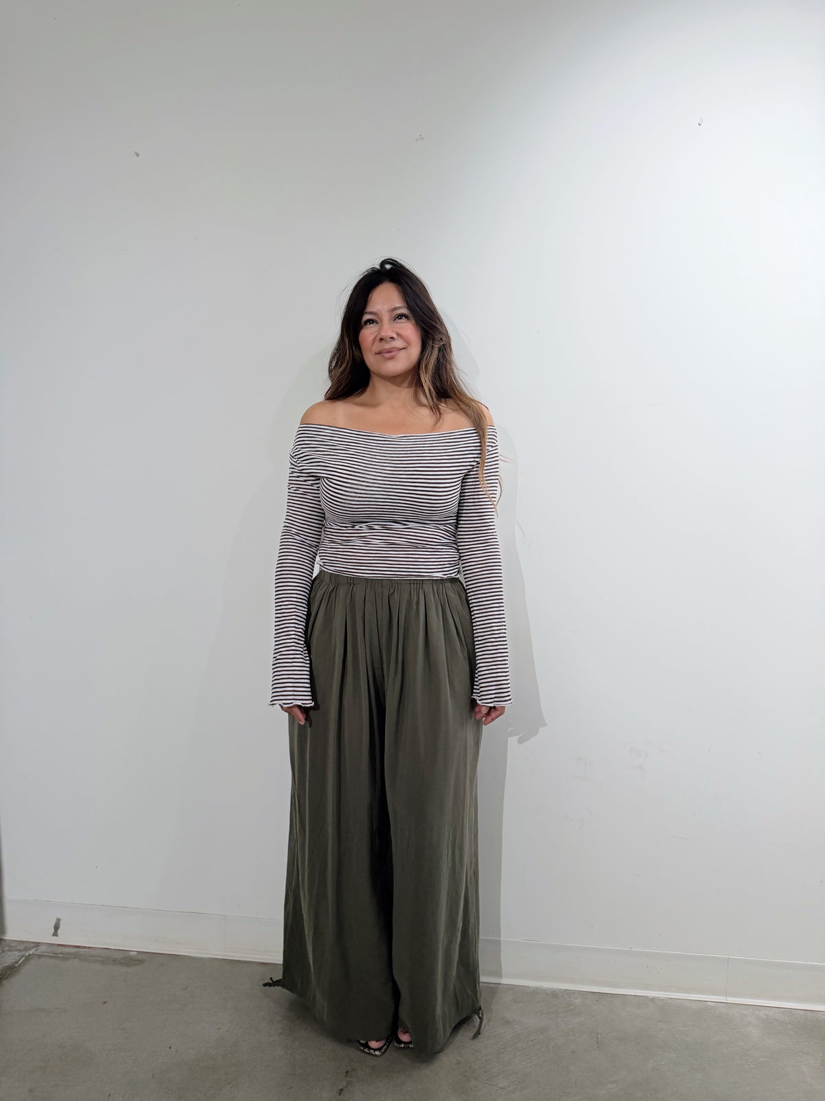 PLEATED WAIST BALLOON PANTS