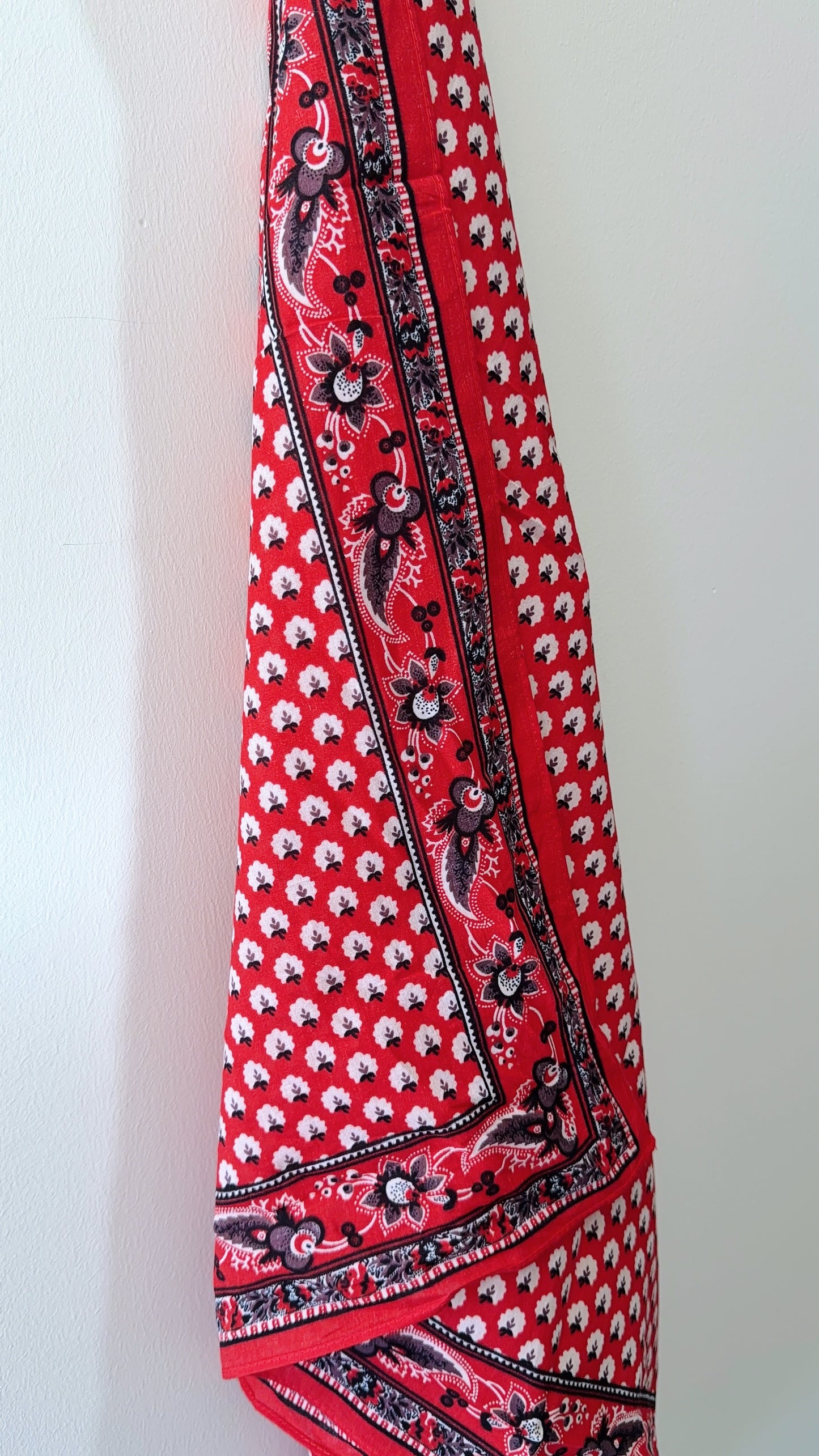 La La Scarf