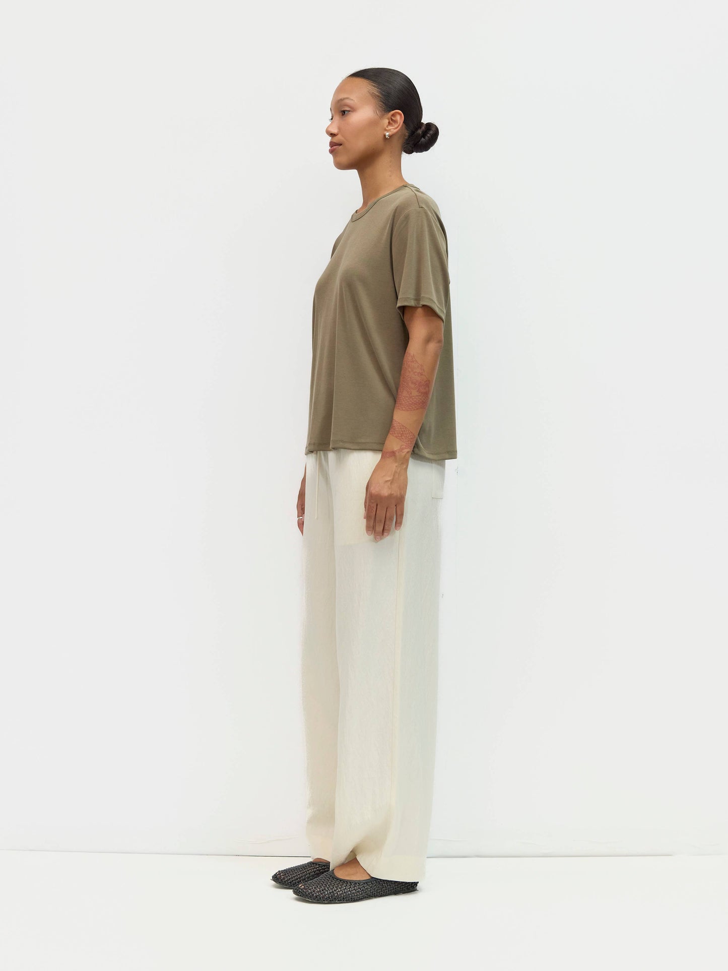 THE LEE TEE